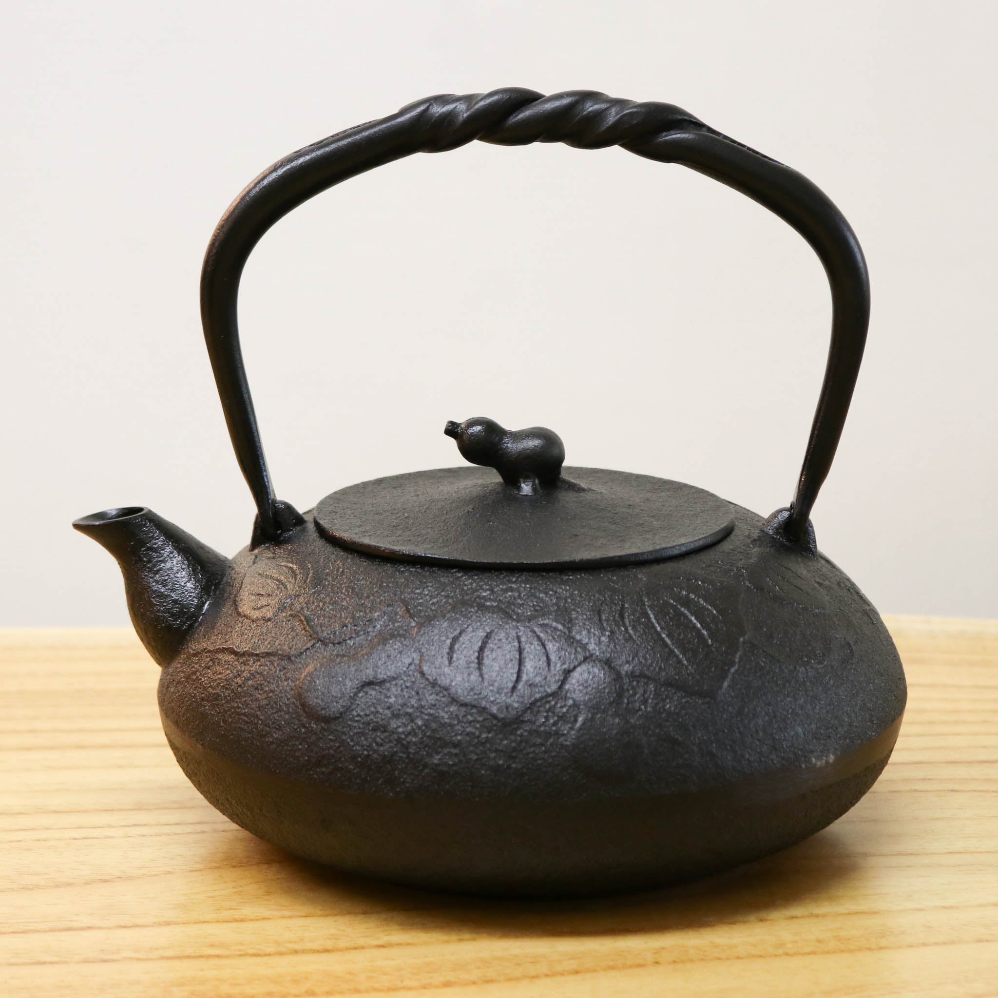 南部鉄瓶 三巖堂1955年製骨董 70年前の南部鉄瓶 南部鉄瓶 三巖堂1955年