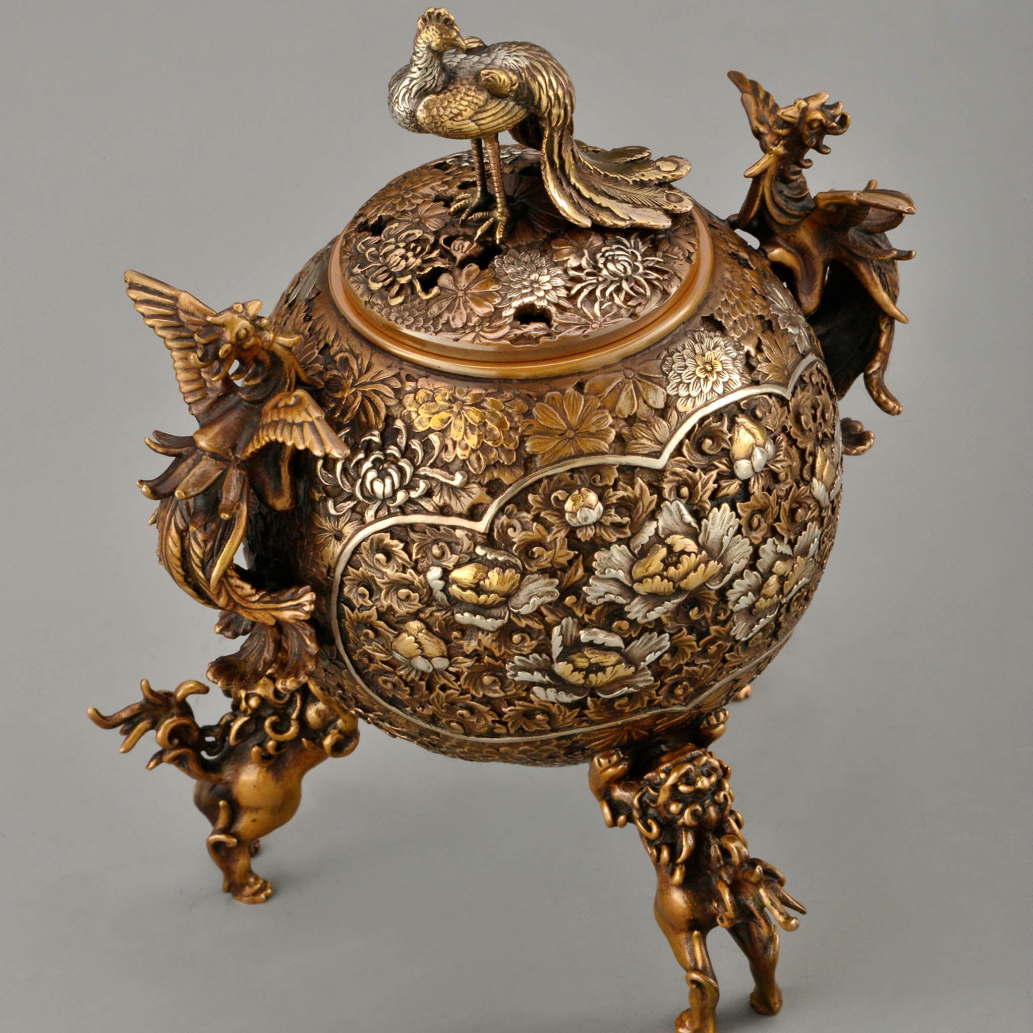 明代 驢馬香炉 古銅 置物 明代 驢馬香炉 古銅 置物 古銅 玉取獅子香炉 明