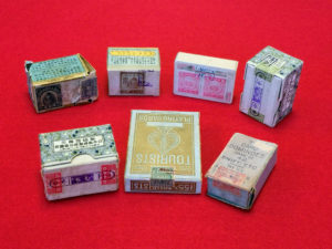 骨牌税・トランプ類税小史 - 日本かるた文化館