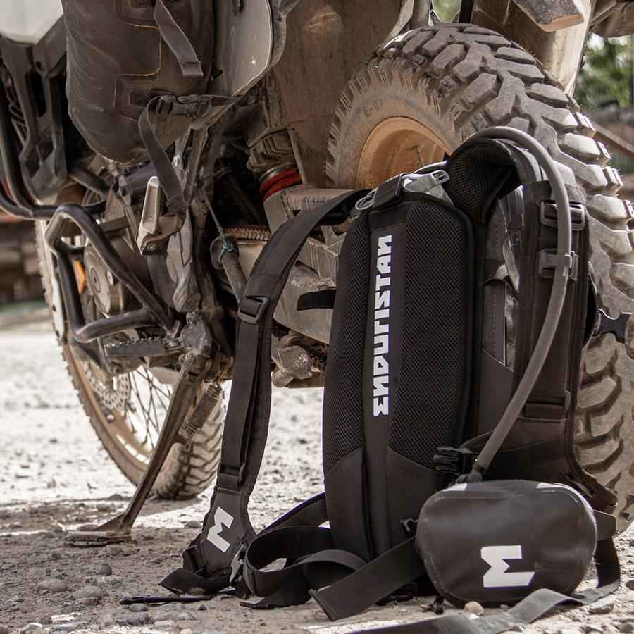 返品無料】エンデュリスタン【防水】ハリケーン バックパック 15L