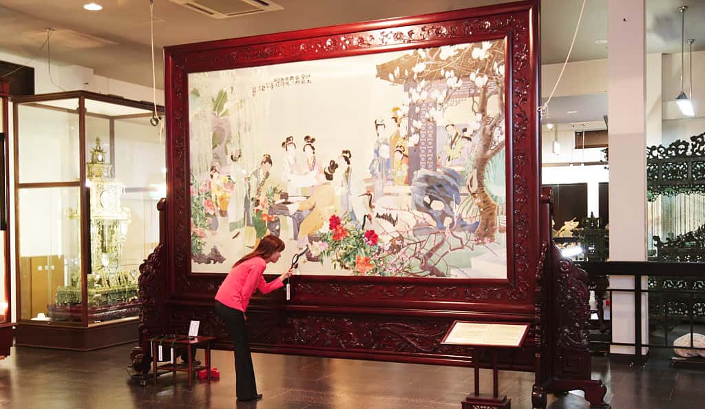 蘇繍～両面刺繍～ – 伊豆高原 象牙と石の彫刻美術館 ジュエルピア