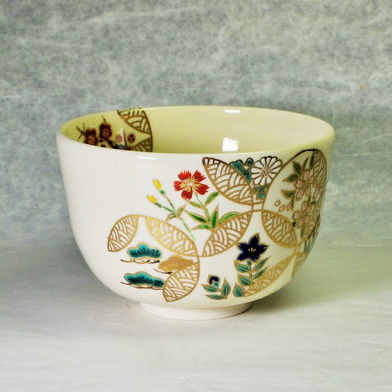 究極の美◇蔵から妖しく七色に光り輝く小さな抹茶茶碗？が出て