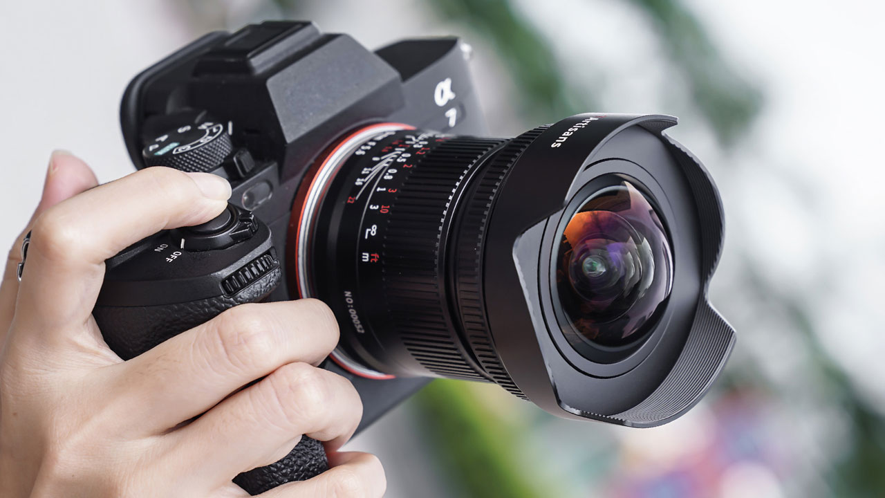 七工匠 7Artisans、超広角レンズ「9mm F5.6 ASPH」発売。風景・建築