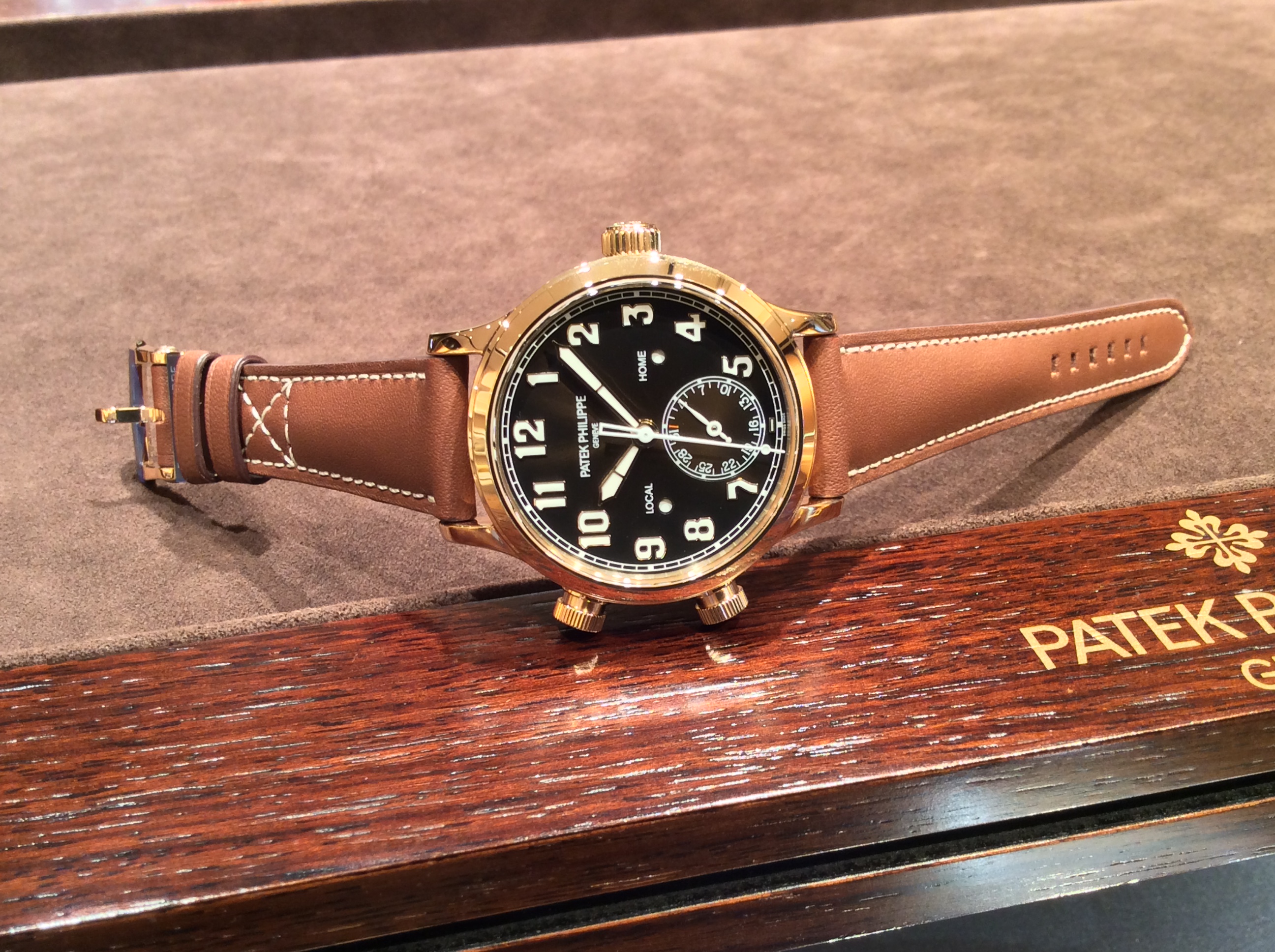 パテック フィリップの『カラトラバ・パイロット・トラベルタイム