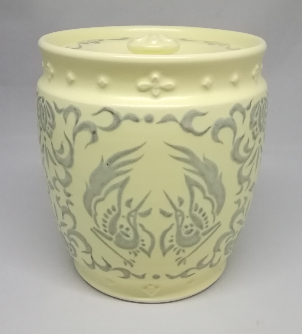 茶道具】青絵角水指 竜谷焼 香雲作 襲名記念 龍谷窯 三代