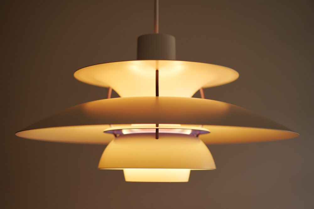 使ってみた！ルイスポールセンのPH5クラシックホワイト！│とりあえず家具