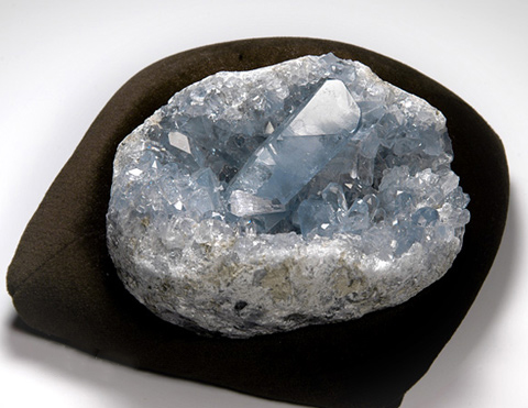 セレスタイトの意味・効果・浄化方法、購入｜開運なび 天然石