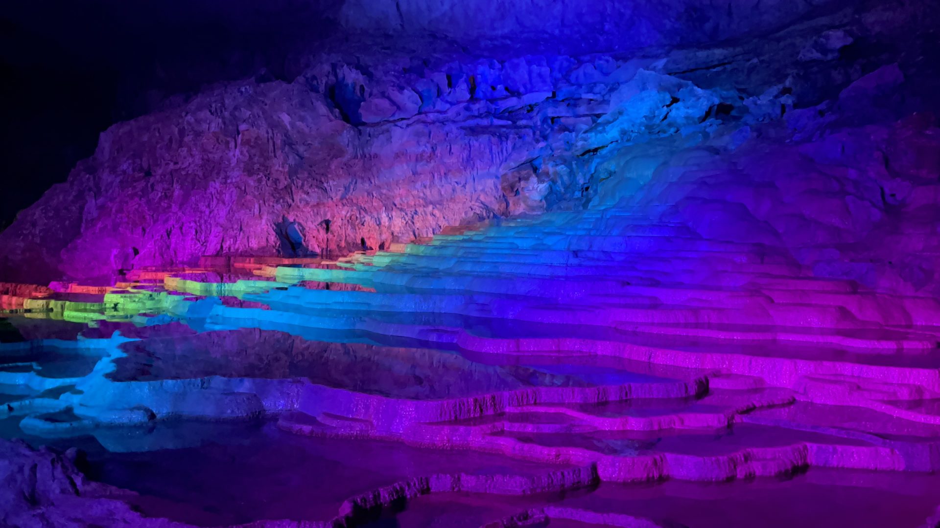 12.30（火）～1.4（日）秋芳洞「光響FANTASY」2025 - 【公式】山口県