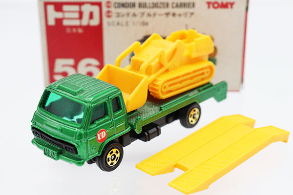 トミカ No.50 赤箱 UD コンドル ブルドーザキャリア 日本製 当時物