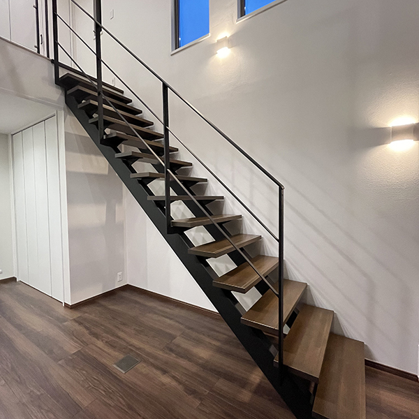 アイアン階段オーダー製作します！ スケルトン階段 鉄骨階段 おしゃれ