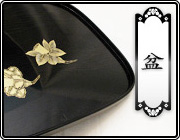 輪島塗 茶托 丸形 -牡丹唐草の沈刻仕上げ- [内面紅ガラ色/外面黒色