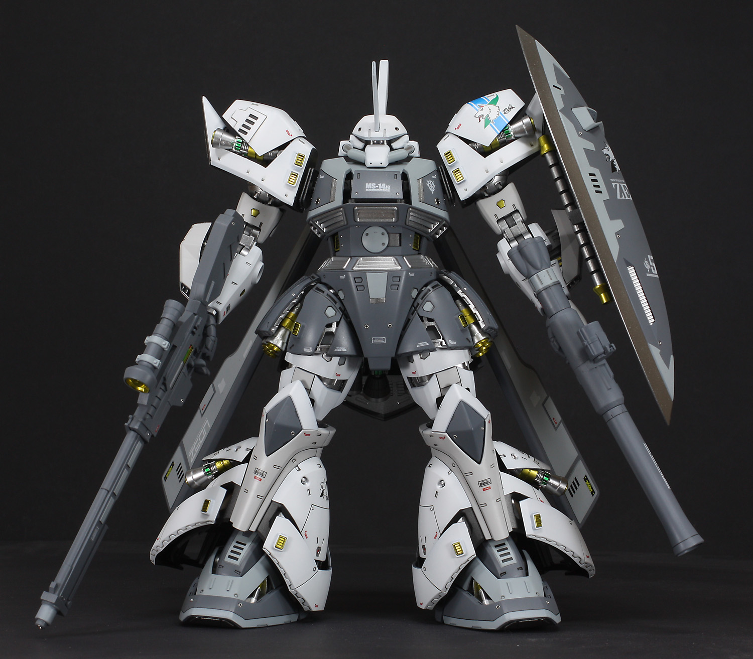 MG 1/100 MS-14B シン・マツナガ専用ゲルググ Ver.2.0 塗装済完成品