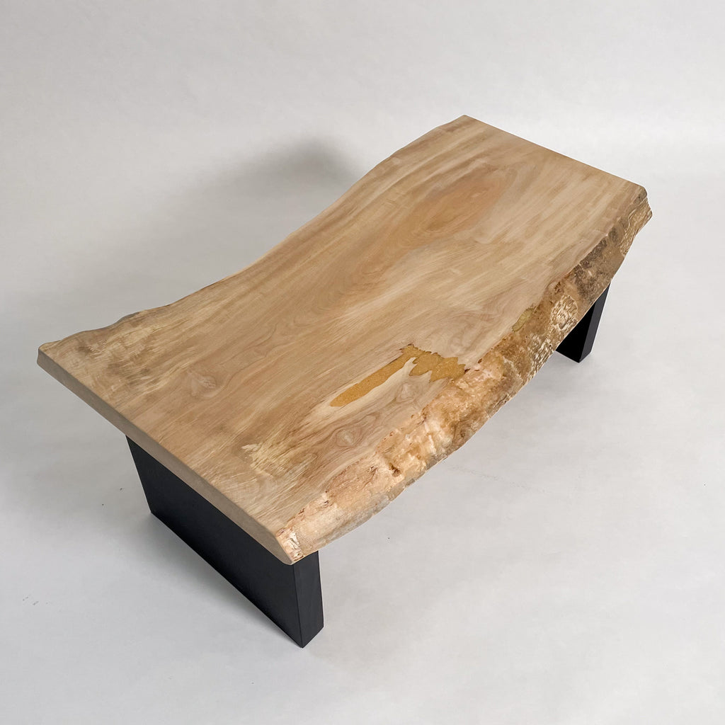 KIDOMEIMOKU 栃一枚板ローテーブル｜90cm(2人掛け) – 【公式】鬼童銘木