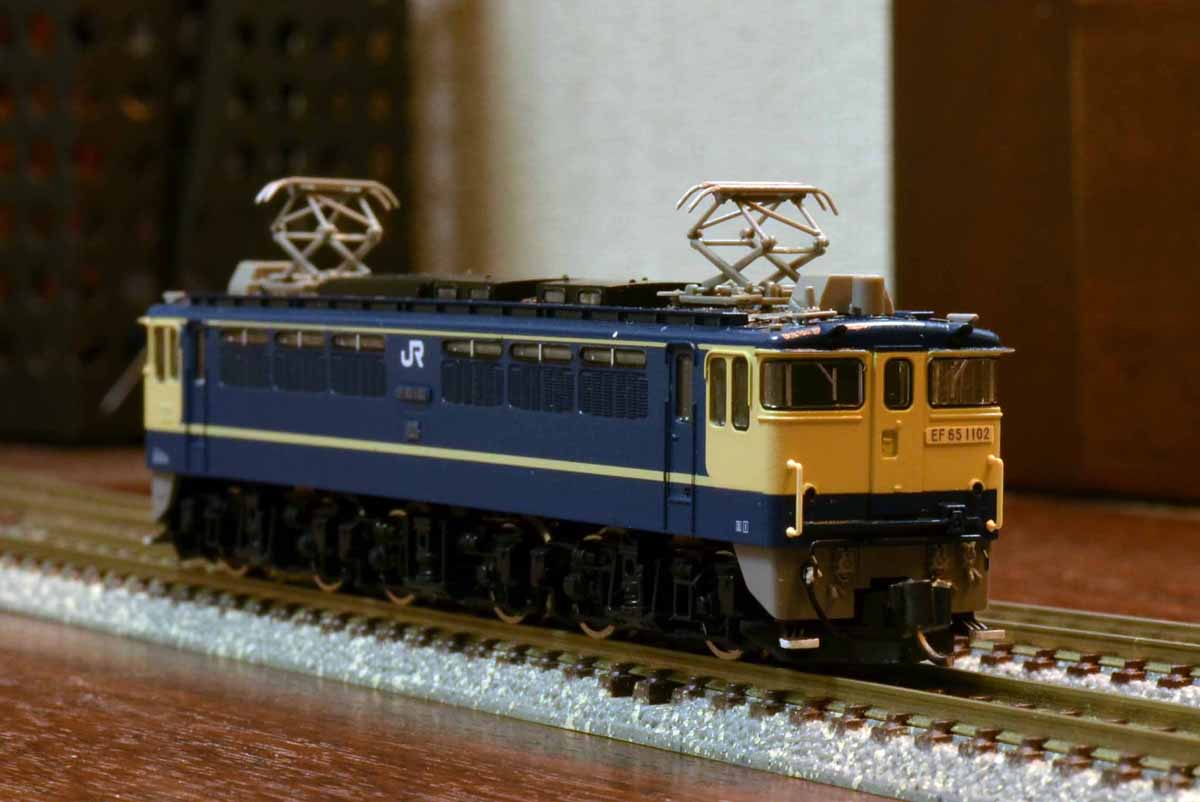加工品）TOMIX EF65 1000番台 田端機関区 Yahoo!オークション -「ef65