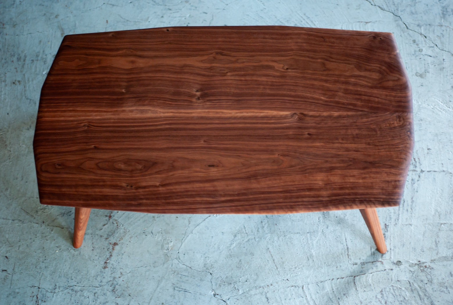 small & precious table collection – KOMA