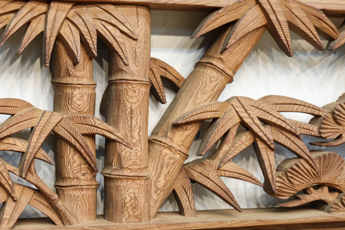 松竹の自然美を深彫りで描いた彫刻欄間 EZ2434a 在庫1枚 – 古福庵