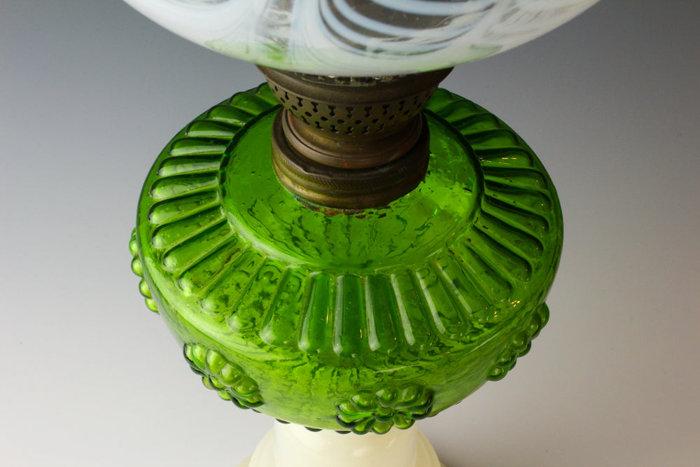 青かきあげ丸型菊文油壺台ランプ Z-C – 古福庵 [ KOFUKUAN