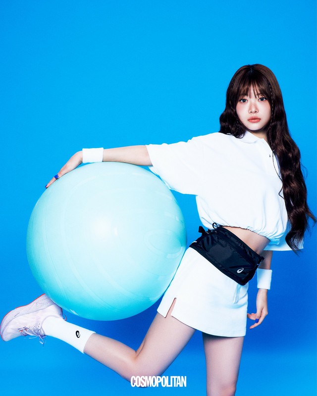 COSMOPOLITAN Sports Eun Chae ウンチェ 韓国女性雑誌 COSMOPOLITAN