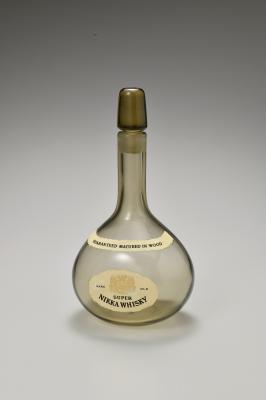 手吹きウイスキーボトル《スーパーニッカ》東京五輪1964モデル・黒