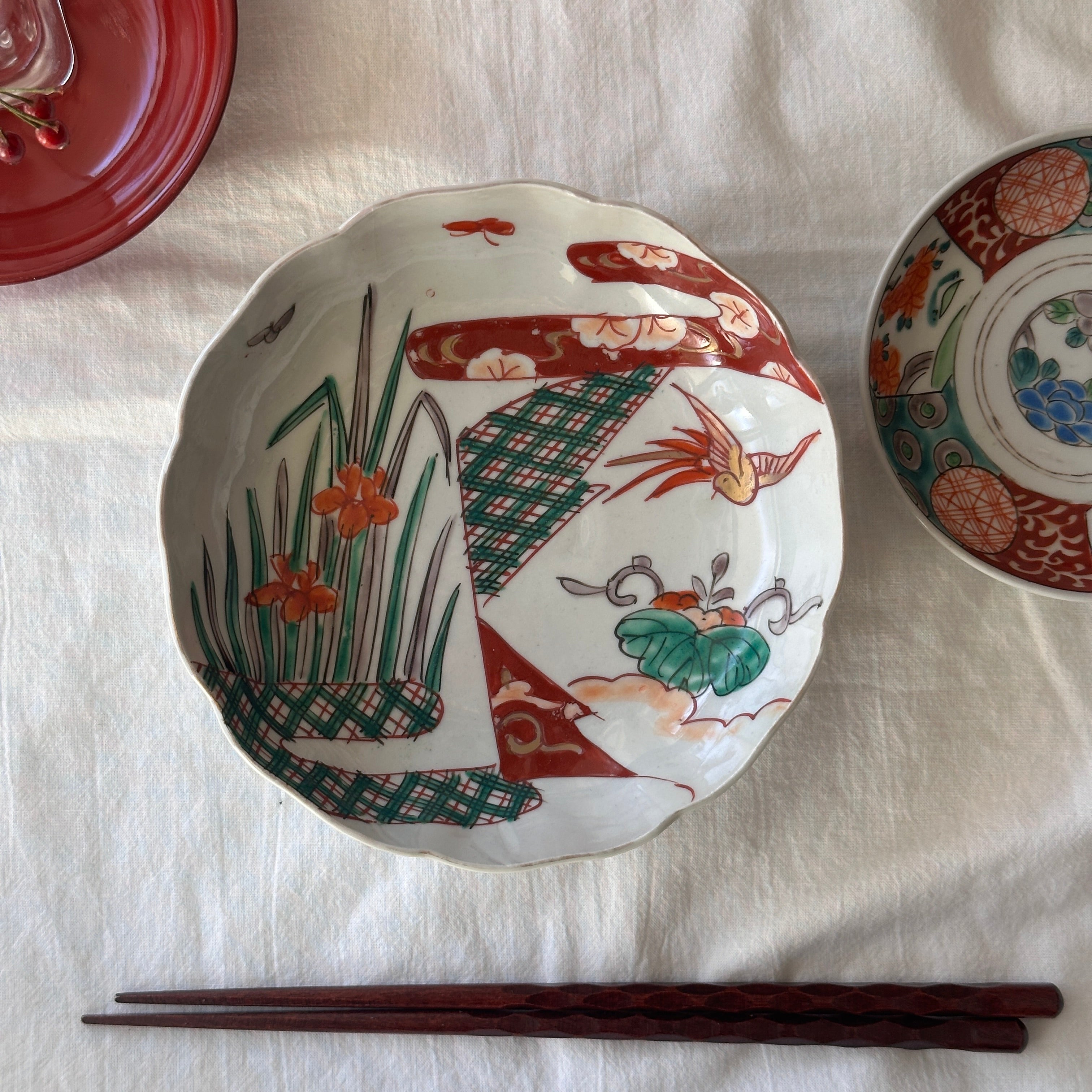 小皿 色絵付 染付 古伊万里 金彩 花唐草 鶴 四方襷文 明治 ロ