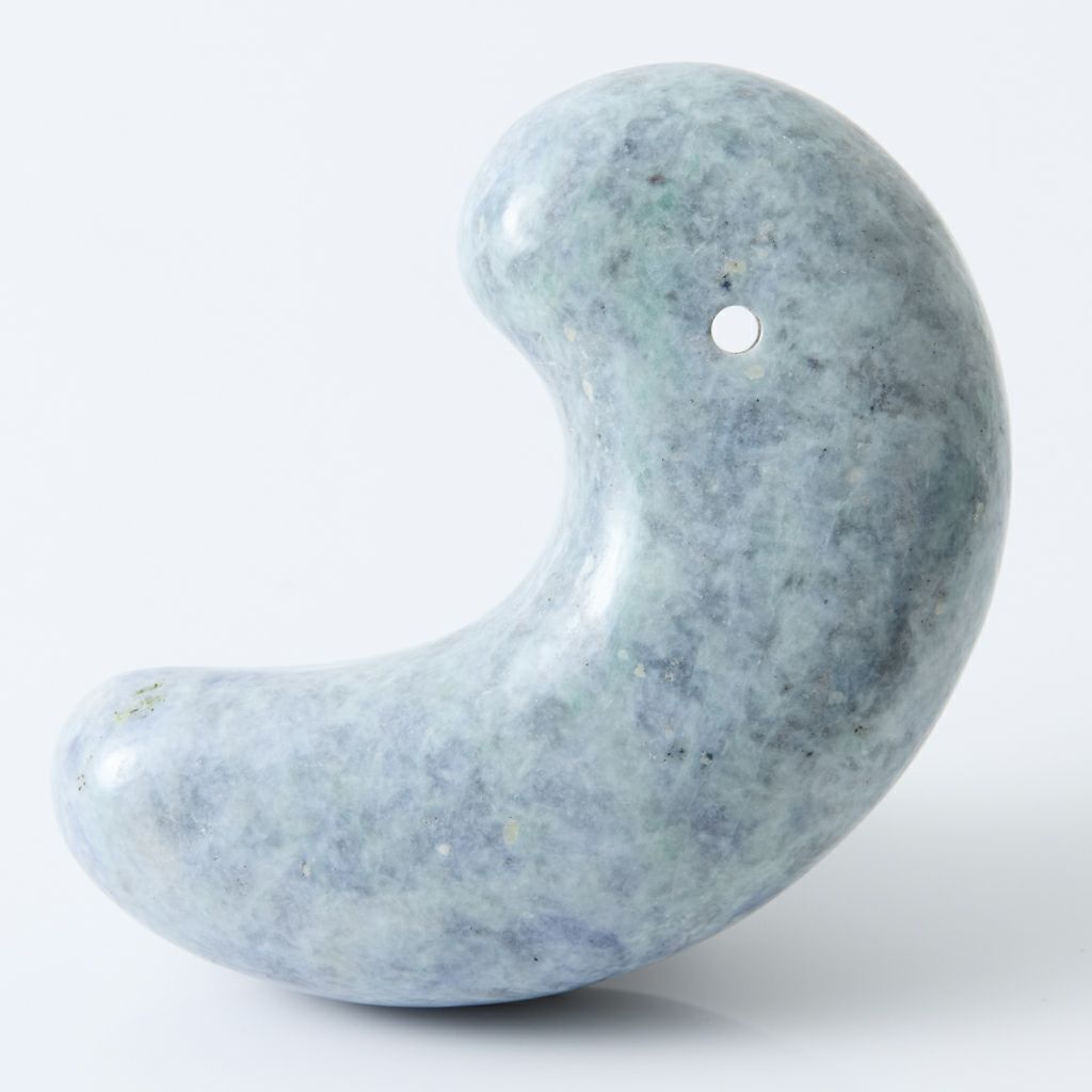 ✳味＊色良し若草色特大*糸魚川翡翠勾玉守護石*お守りに‼️鑑別書取得