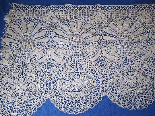 アンティーク マルチーズレース マルタボビンシルクショール マルタ