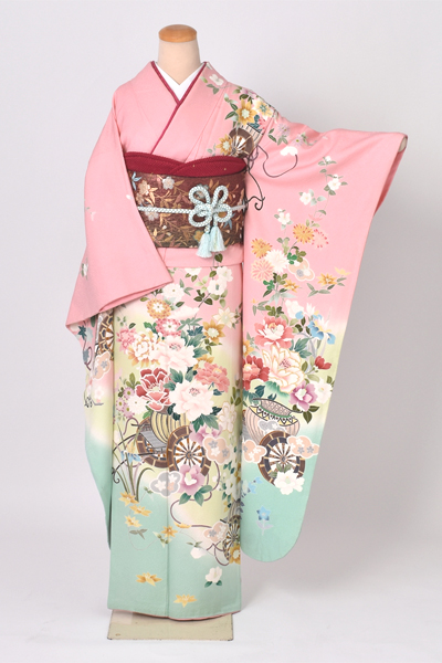 振袖【薄桃色地に花車】｜着物レンタルあき (来店着付け無料・全国配送