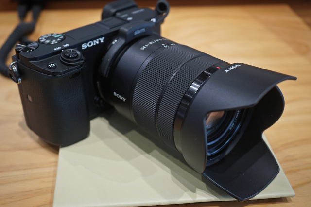 SONY α6400 ミラーレス一眼カメラ 本体 ストラップ付き レビュー】一番
