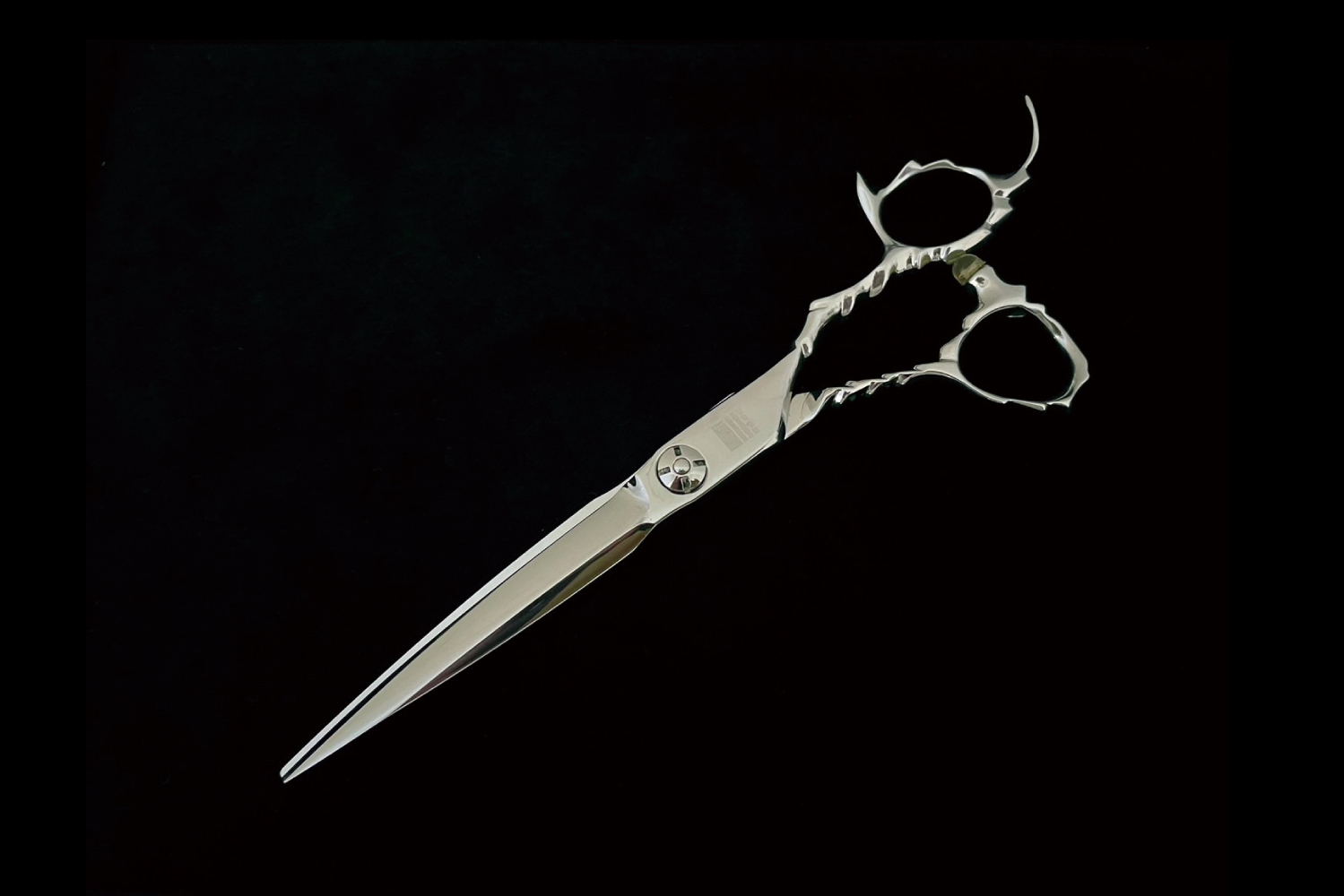 KUROSAWA SCISSORS | 理美容師用シザーの販売・レンタル・サブスクリプ