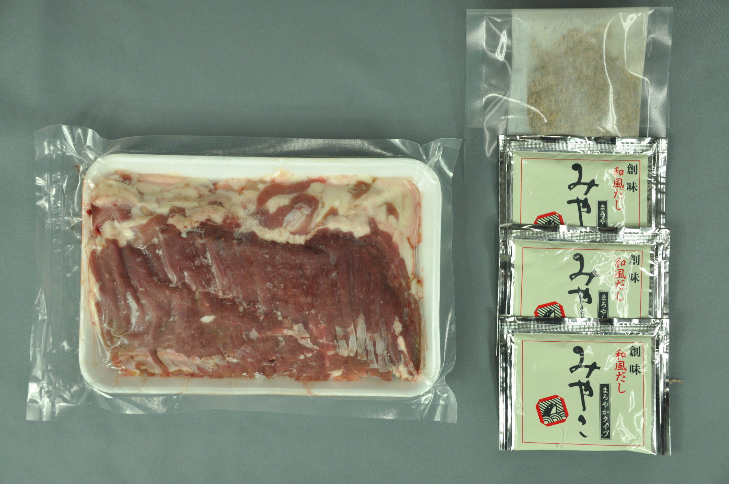 ☆ 合鴨なつお君 様専用商品☆M・Lサイズ冷凍コオロギ1kg フタホシコオロギ