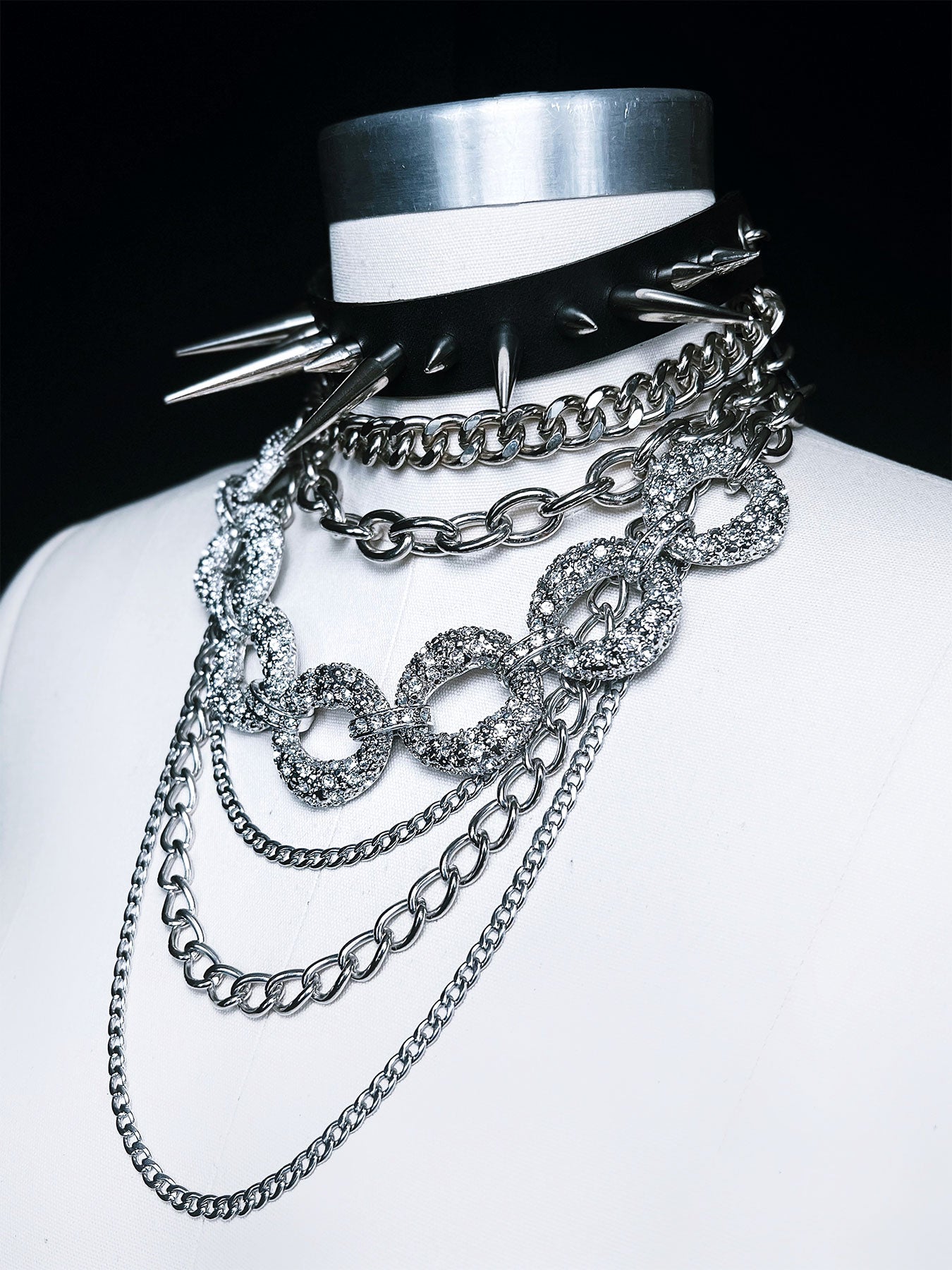 女王蜂 qb Luxury Chain Choker Black 女王蜂 qb Luxury Chain Choker