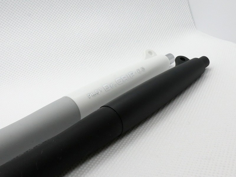 ブラックマット レビュー【ドクターグリップ30周年記念モデル】素直に