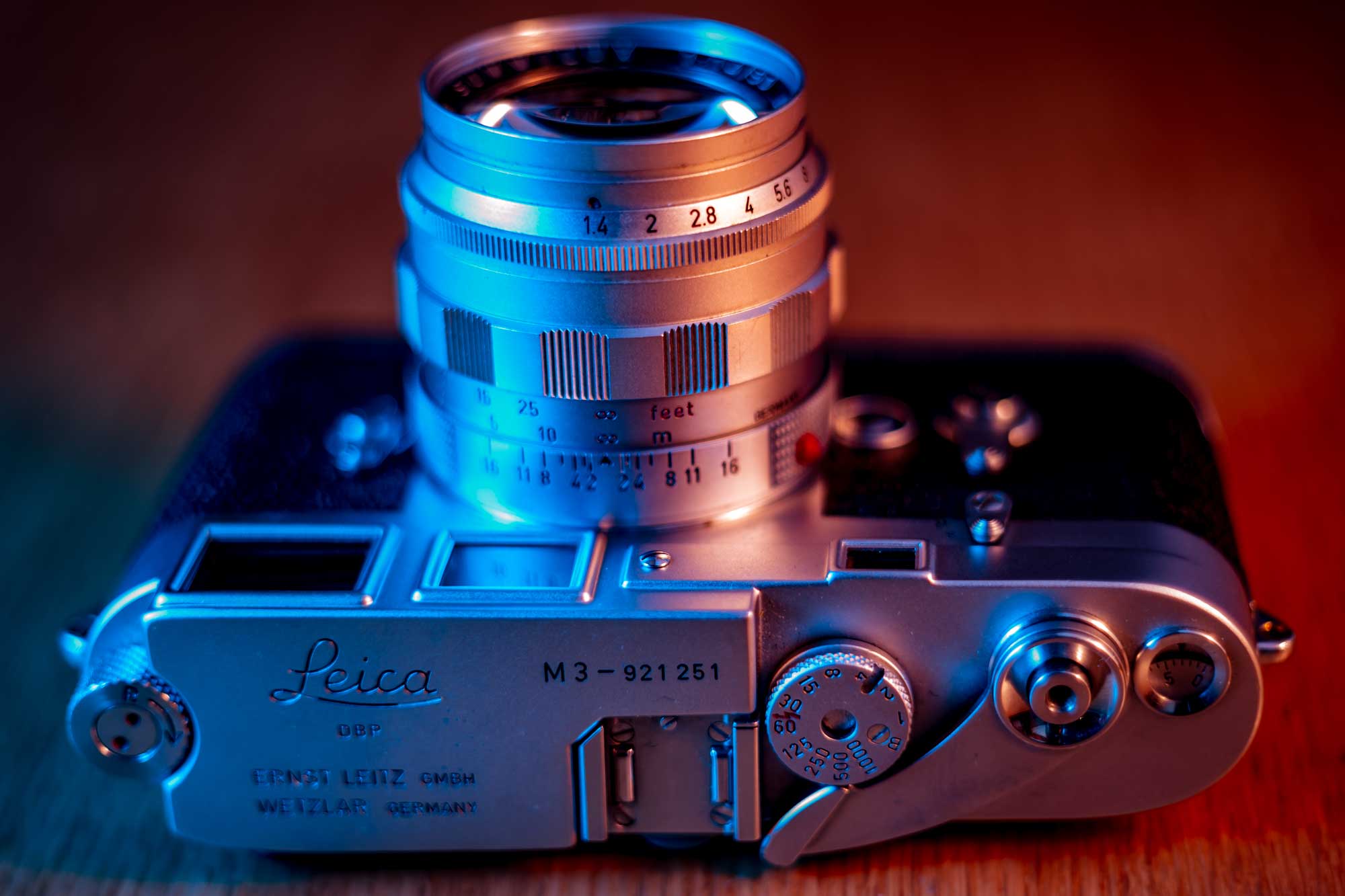 ライカ 貴婦人 Summilux 50mm f1.4 1st とは 【ライカイズム】写真用語辞典