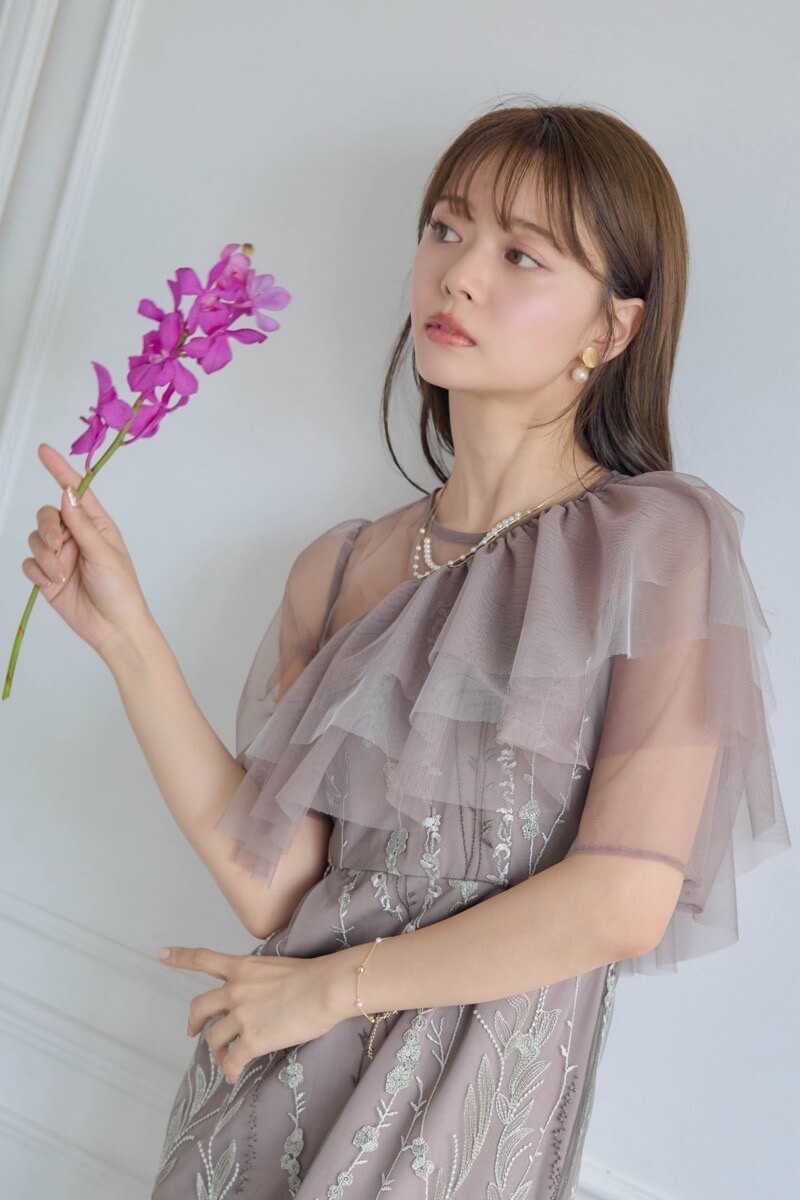 ブラウンのマルチケープ付きIラインドレス | Dorry doll | M | 結婚式