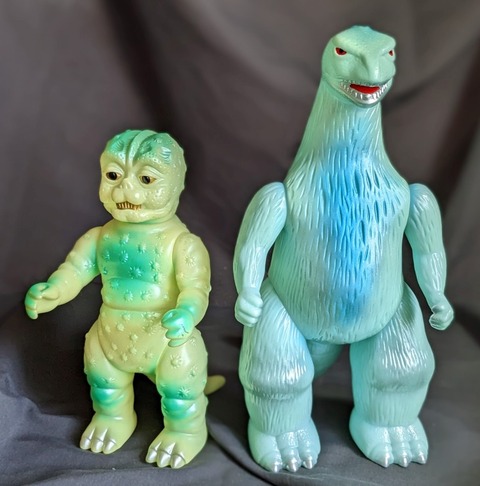 ミニラ（ブルマァク復刻）＆未開封カマキラス（マルサン）ソフビ2体