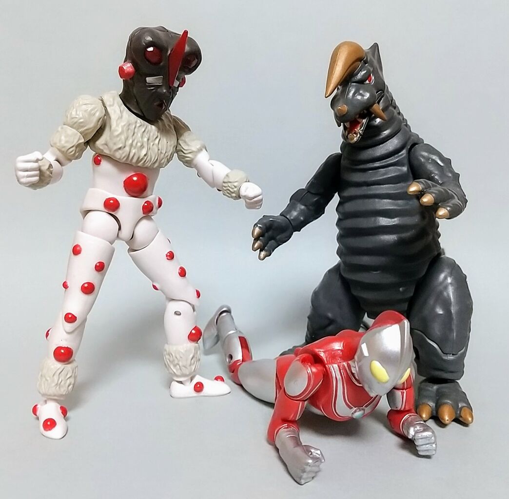 ウルトラマン 大怪獣シリーズ ナックル星人&ブラックキング ナックル