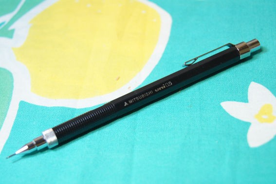 廃盤 三菱鉛筆 uni ハイユニ 2050 シャーペン 0.5 ブラック 製図 三菱