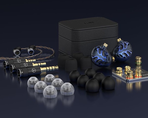 TRN Azure Dragon (青龍)」 第2世代14.6mm平面ドライバー搭載。特徴的