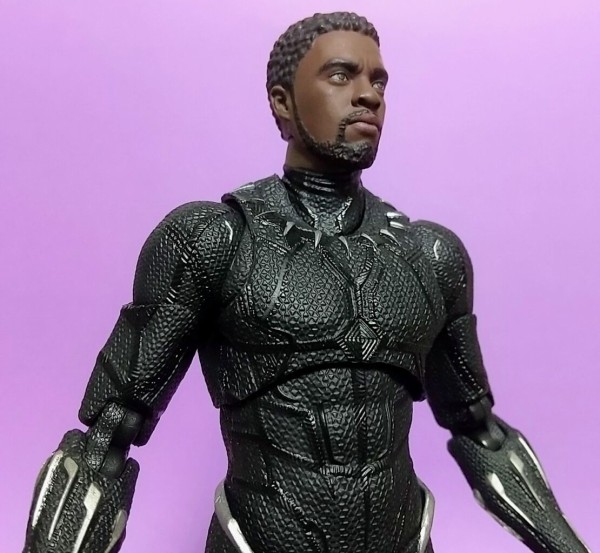 玉座付きでブラックパンサーが再登場！】MAFEX BLACK PANTHER Ver.1.5