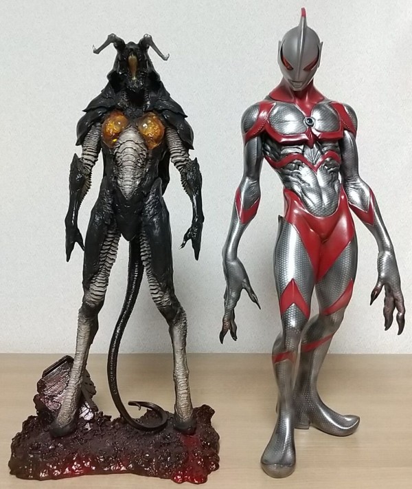 美品 KRS × NIRASAWA にせウルトラマン ソフビ 塗装済 完成品
