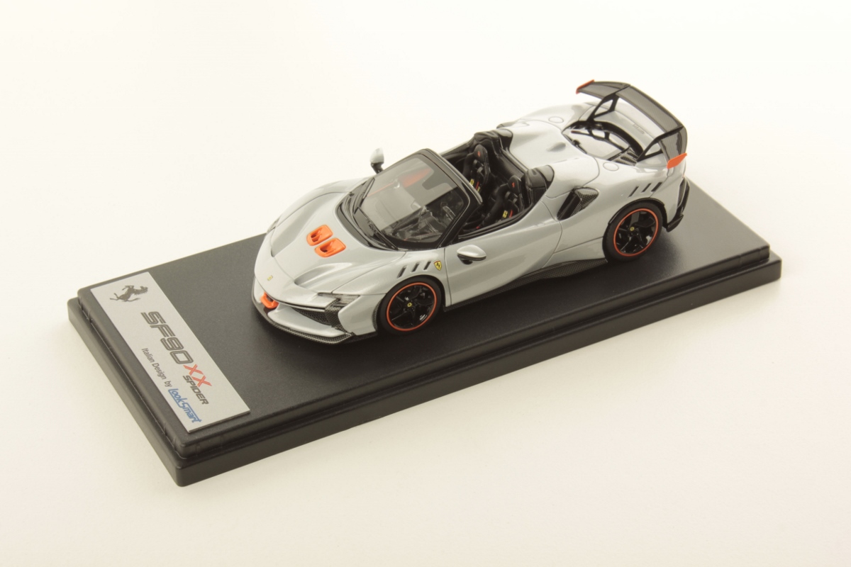 Ferrari sf90 XX Spider 1:43 - Looksmart Models
