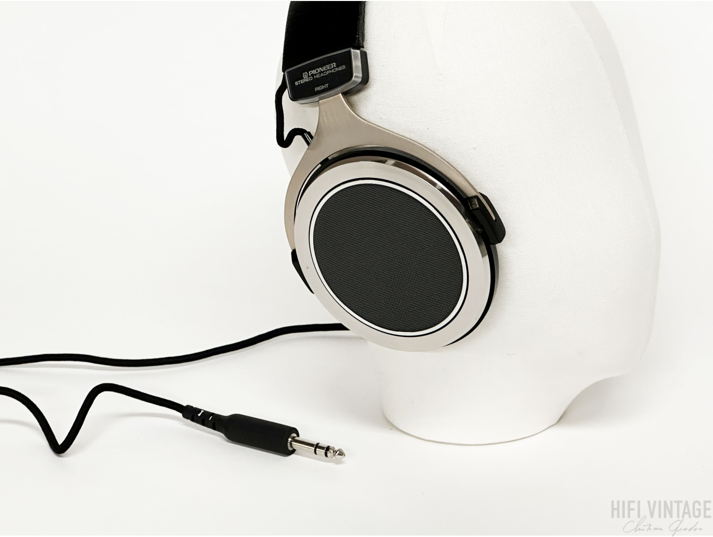 PIONEER SE-700