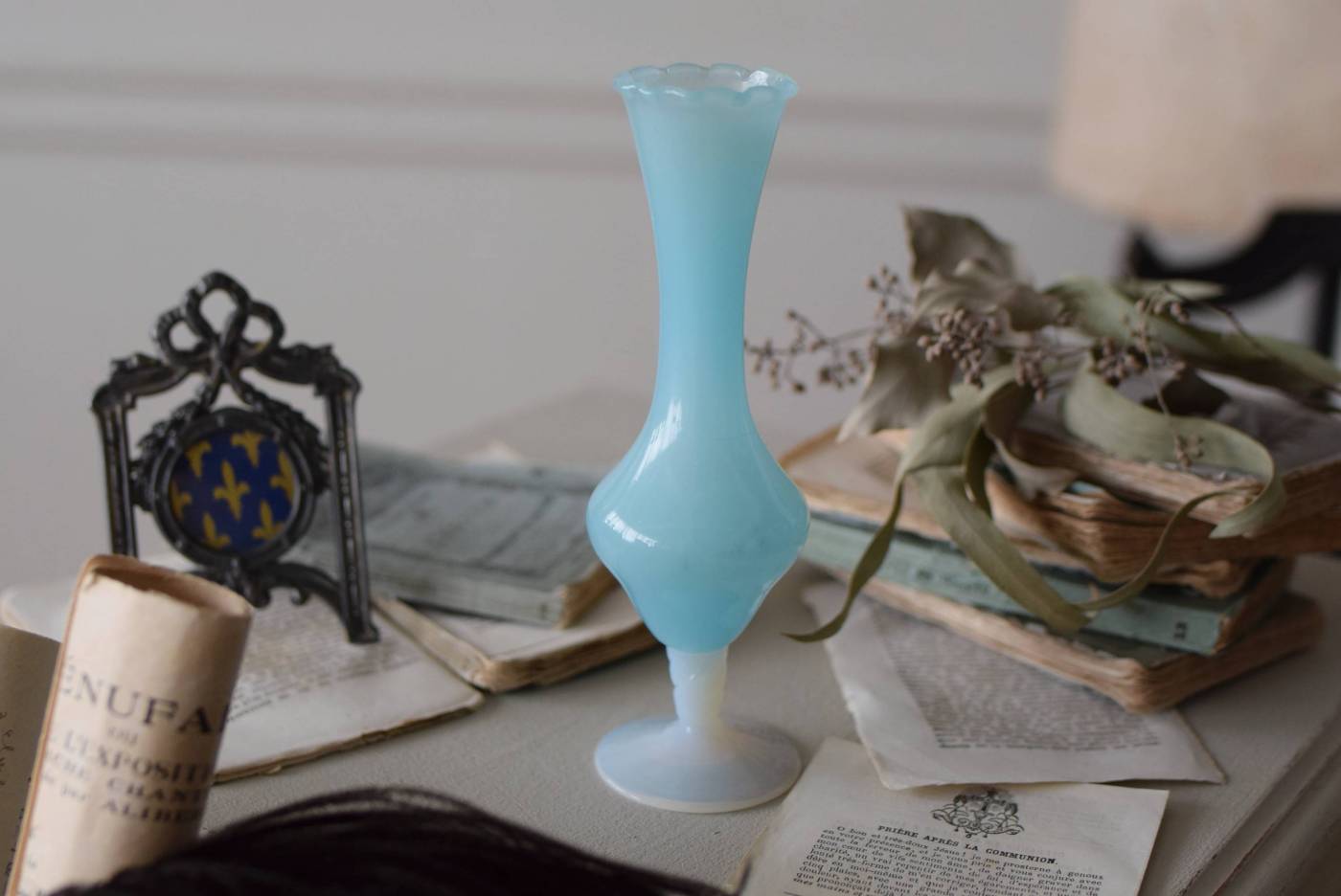 フランスヴィンテージ雑貨 オパリンガラスフラワーベース.20 花瓶