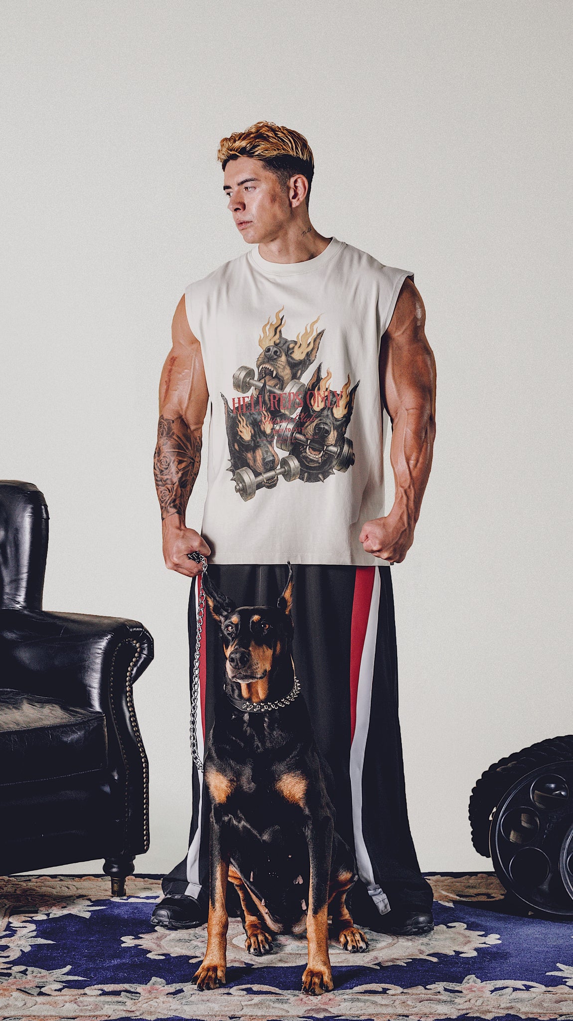 LYFT ドーベルマン グラフィック タンクトップ S Dog Graphic Training