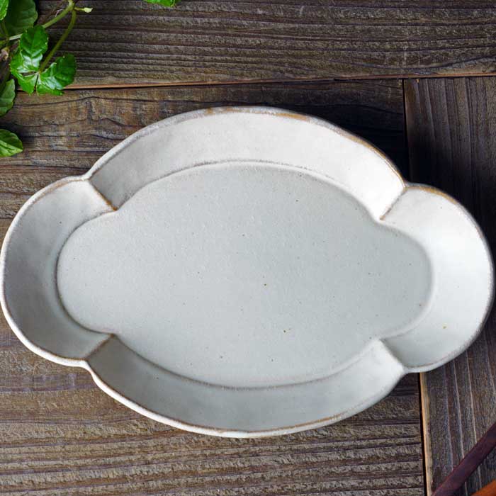 モッコ皿 大（☆角) kinari 益子焼 シンプル 皿 浅鉢 アイボリー 生成