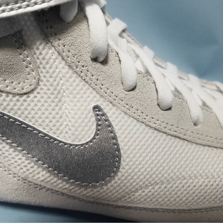 ナイキ・スピードスイープ7 (NIKE SPEED SWEEP 7) [ホワイト/シルバー