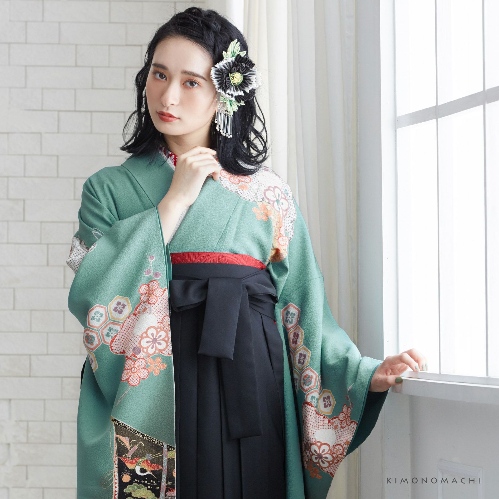 髪飾り つまみ細工 成人式 「黒色 牡丹」 | KAMIKAZARI | 京都きもの夢館