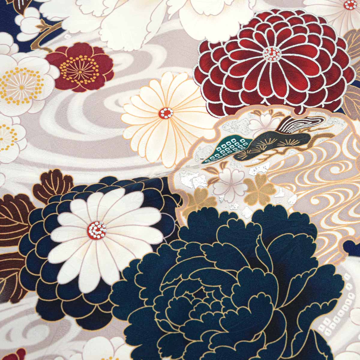 濃紺 流水菊牡丹（【振袖・袋帯・長襦袢のセット商品】） | FURISODE