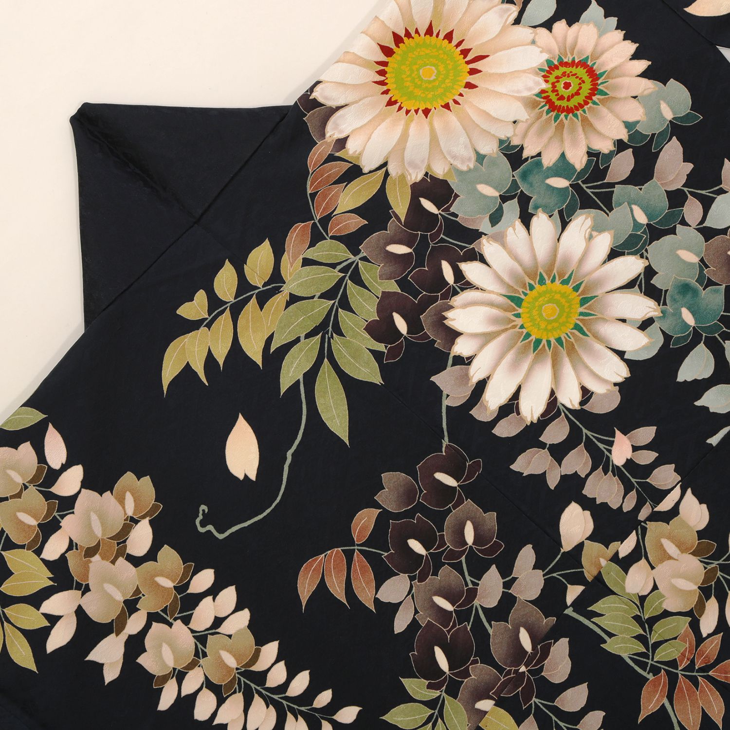 Dear 黒紺 牡丹と藤花（【振袖・袋帯・長襦袢のセット商品です