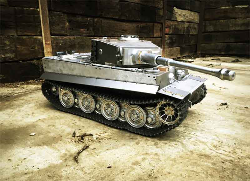 ラジコン 戦車 タンク ロボット アルミ金属製HOTRC 8チャンネル